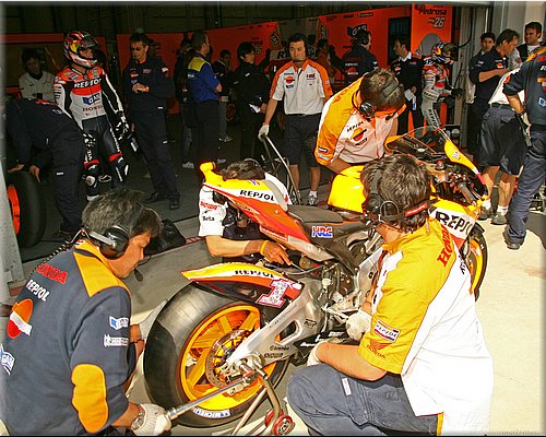 131-stands2007-026-honda002-turquie.jpg