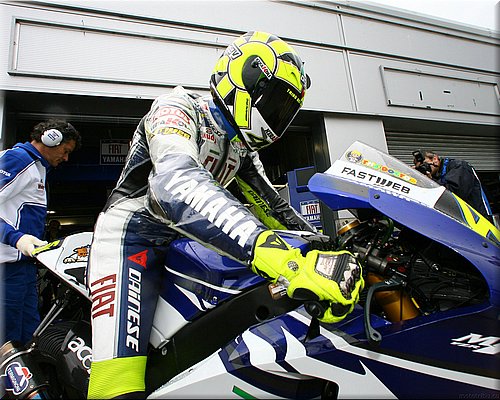 343-stands2007-030-rossi1-angleterre.jpg