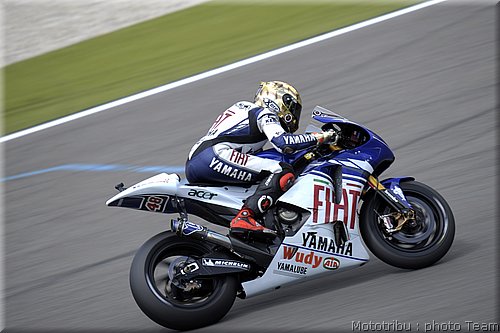 motogp-lorenzo_05.jpg