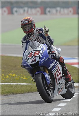 motogp-lorenzo_11.jpg