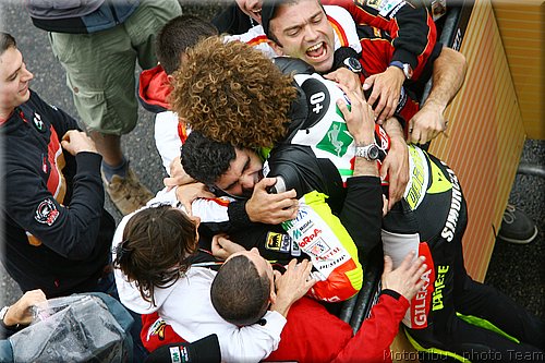 250-simoncelli_08.jpg