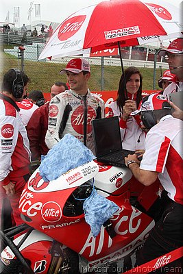 motogp-guintoli_09.jpg