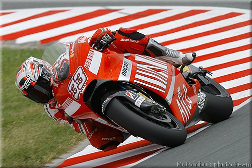 motogp-melandri_5.jpg
