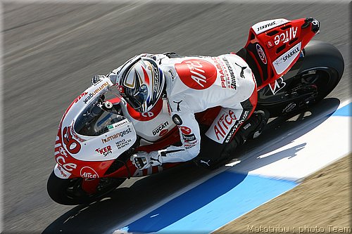 guintoli_04.jpg