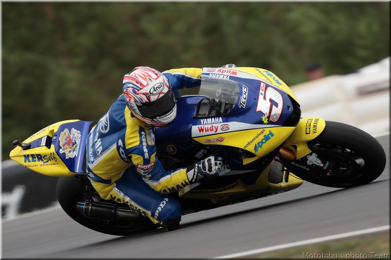 motogp-edwards_08