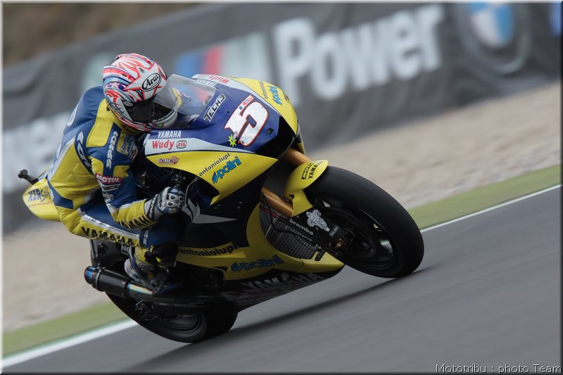 motogp-edwards_09