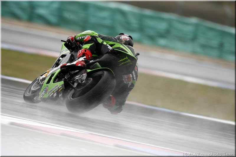 motogp-hopkins_11
