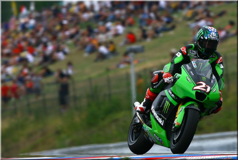 motogp-hopkins_16