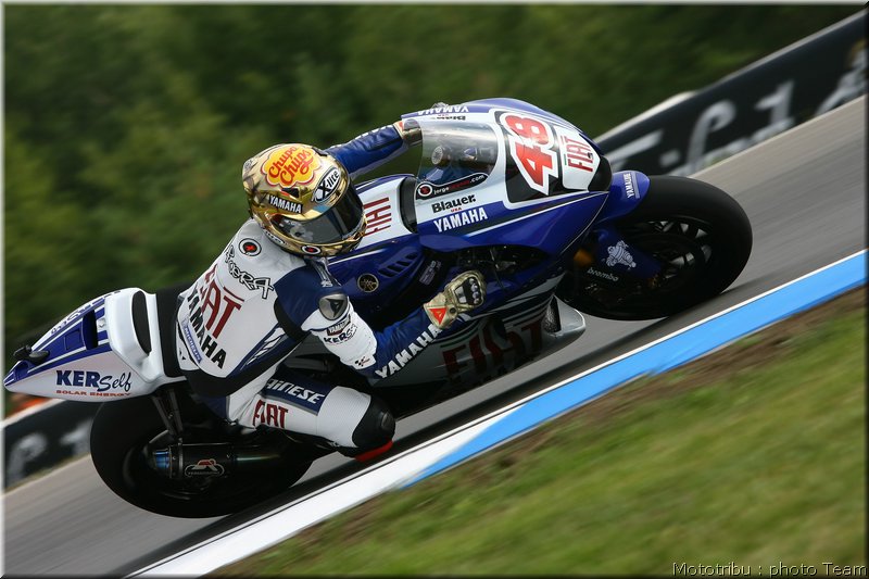 motogp-lorenzo_4