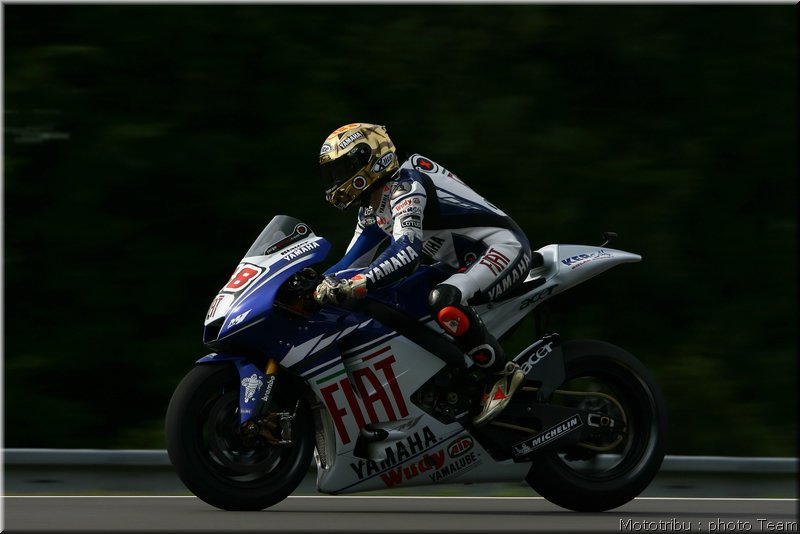 motogp-lorenzo_7