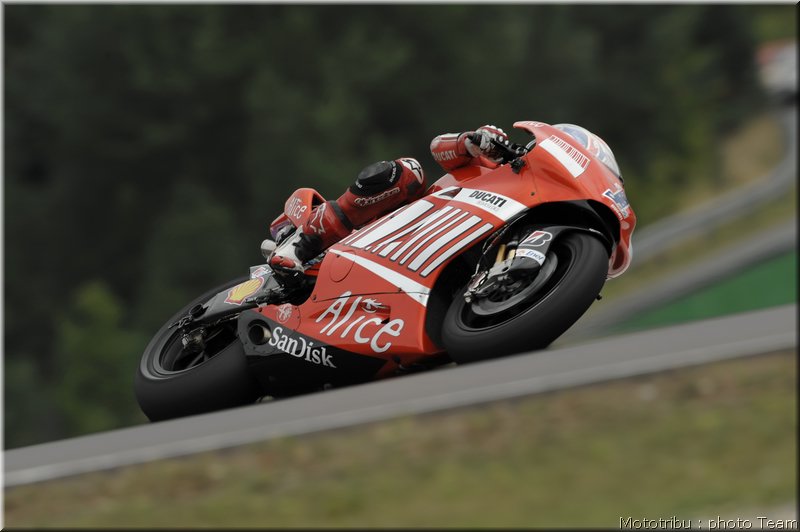 motogp-stoner_01