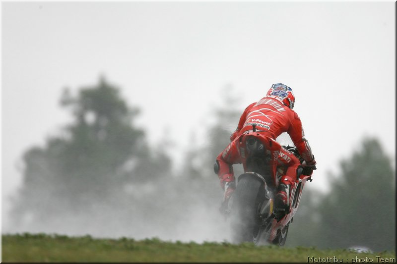 motogp-stoner_13