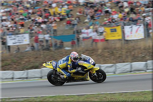 motogp-edwards_11.jpg