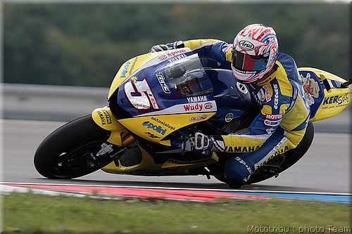 motogp-edwards_12.jpg