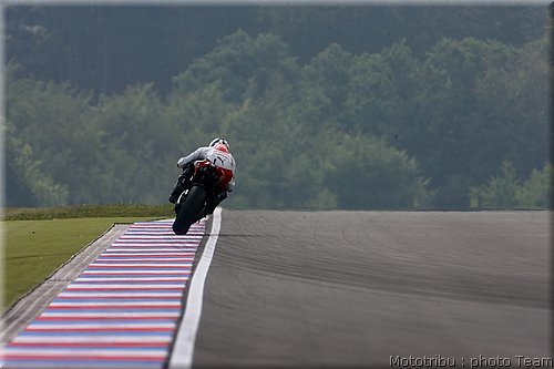motogp-guintoli_02.jpg