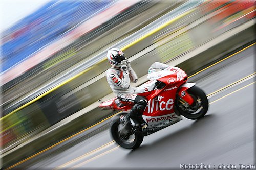 motogp-guintoli_04.jpg