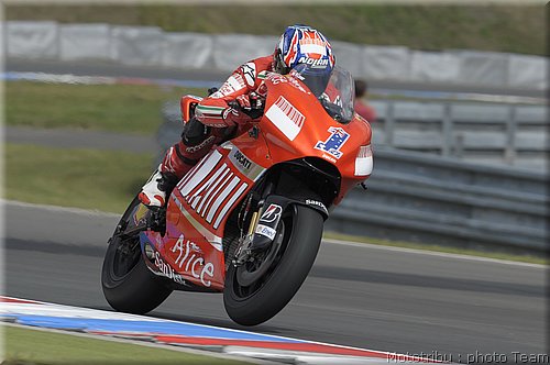 motogp-stoner_08.jpg