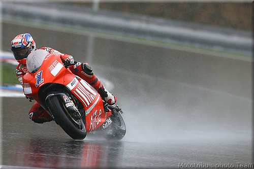 motogp-stoner_11.jpg