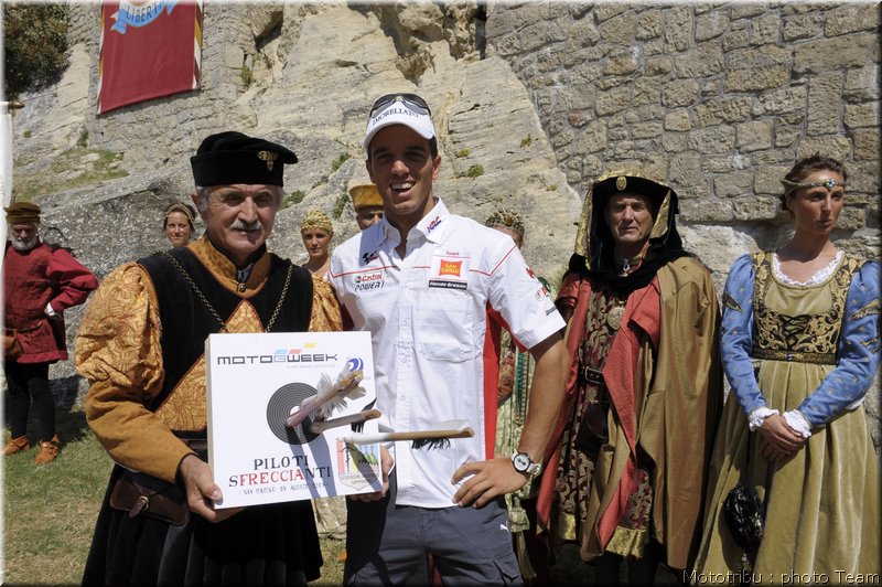 motogp-deangelis_09