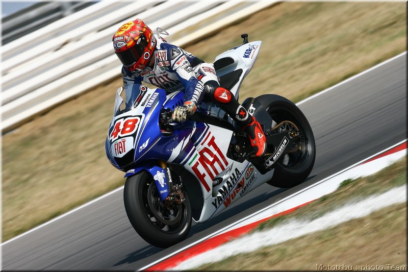 motogp-lorenzo_02