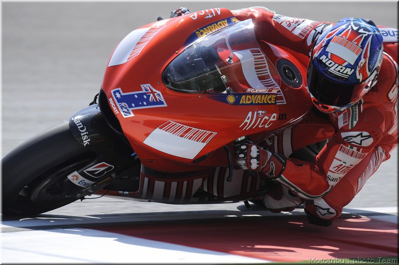 motogp-stoner_09
