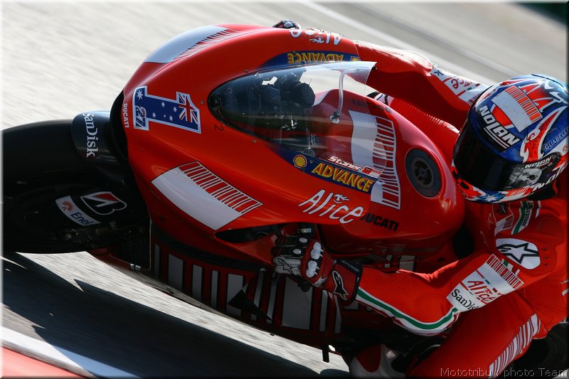 motogp-stoner_13