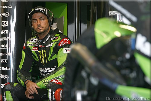 motogp-hopkins_5.jpg