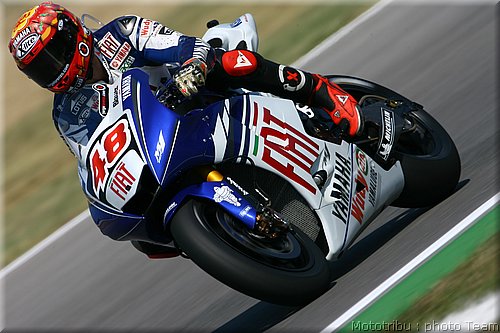 motogp-lorenzo_03.jpg