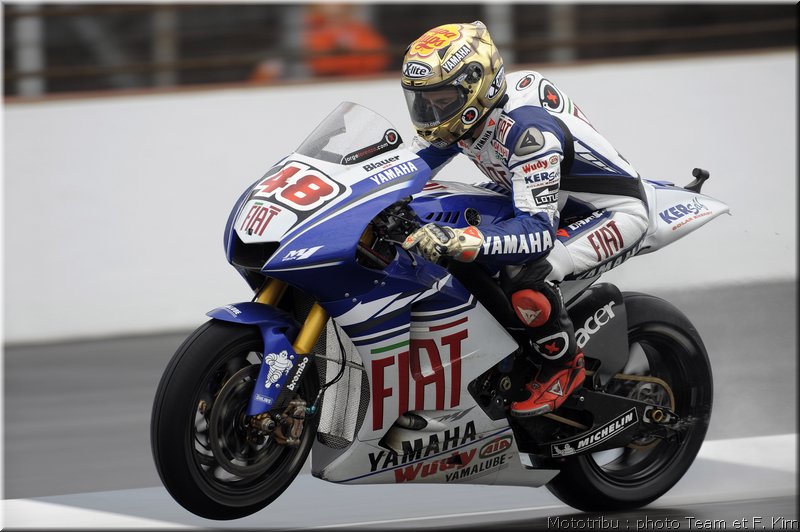 motogp_lorenzo_02