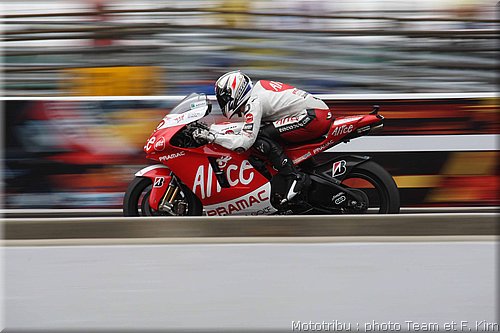 motogp_guintoli_02.jpg