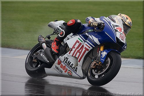 motogp_lorenzo_09.jpg