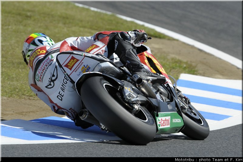 motogp_deangelis_12