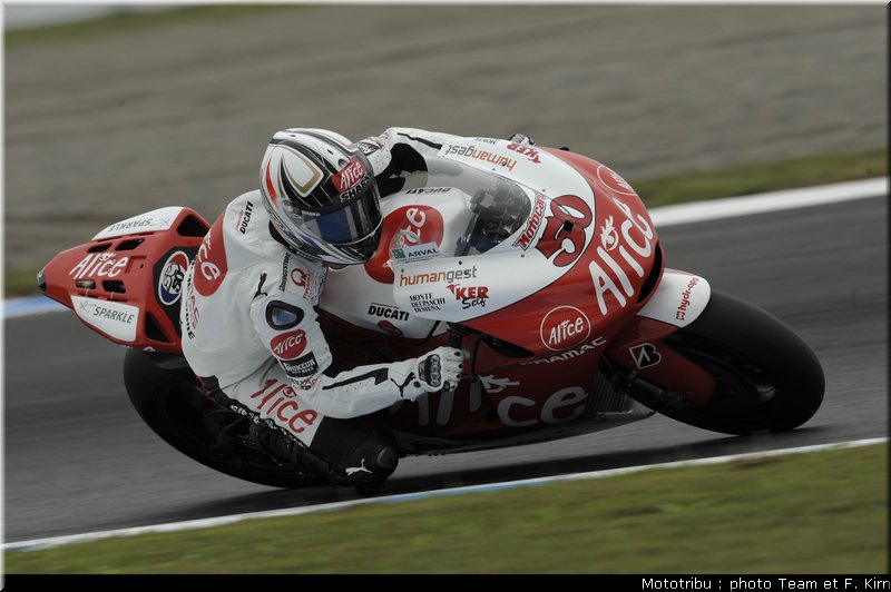 motogp_guintoli_01