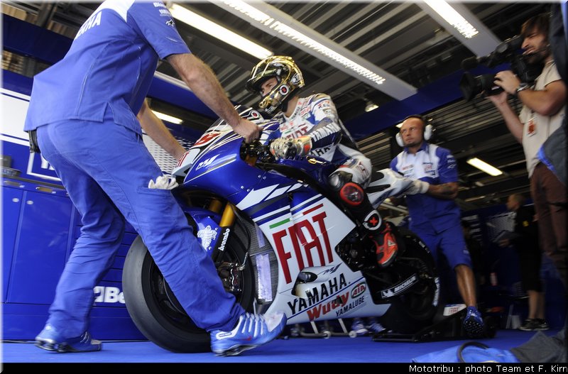 motogp_lorenzo_06