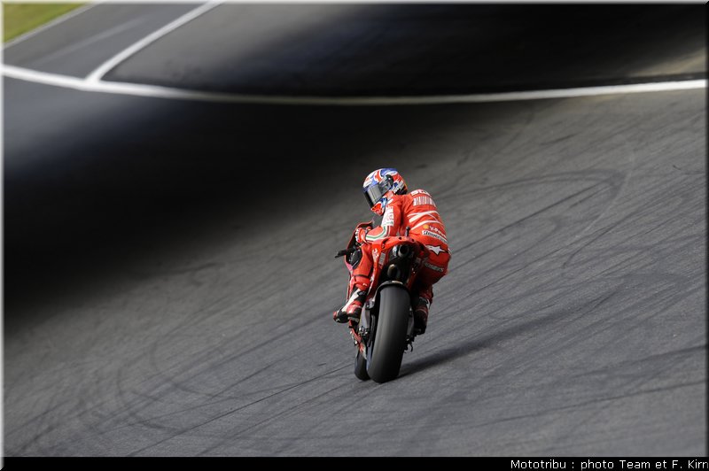 motogp_stoner_04