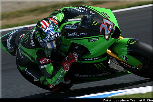 motogp_hopkins_08.jpg