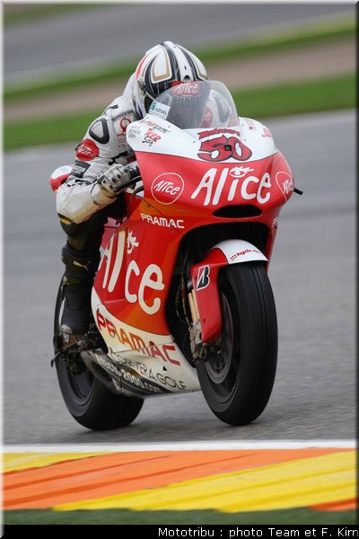 motogp_guintoli_4