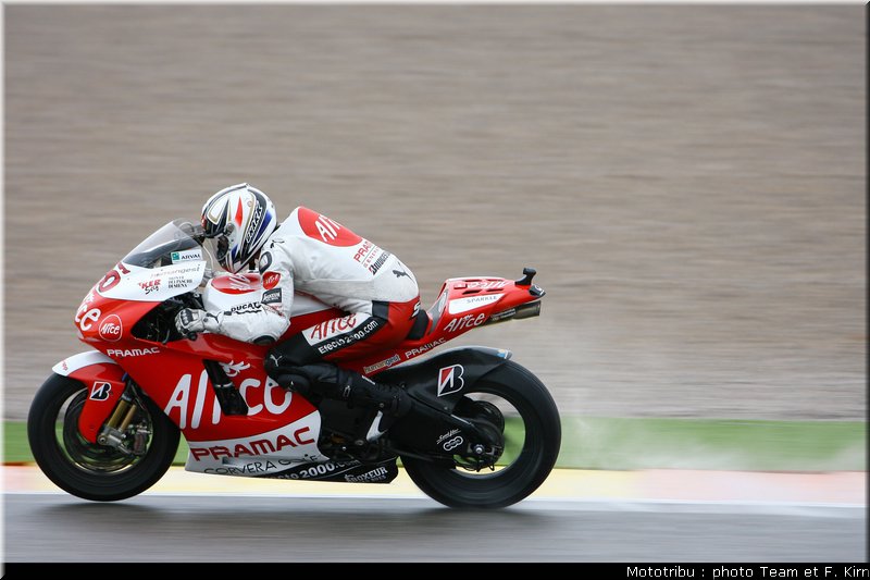 motogp_guintoli_5