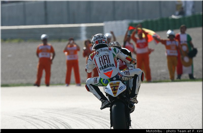 motogp_lorenzo_19