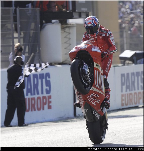 motogp_stoner_17