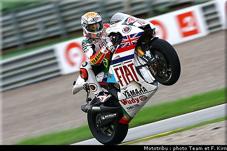 motogp_lorenzo_09.jpg