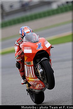 motogp_stoner_15.jpg