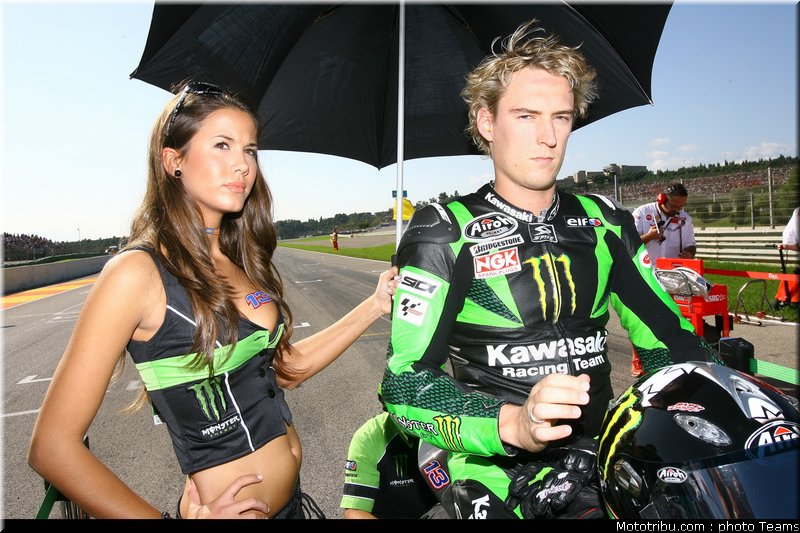 pitbabes_motogp_2008_0175