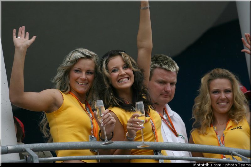 pitbabes_motogp_2008_0184