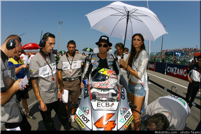 pitbabes_motogp_2008_0304