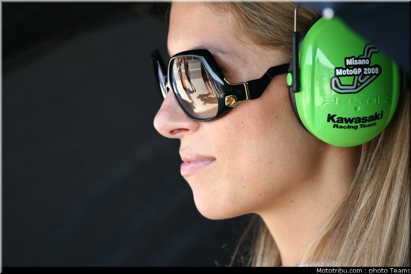 pitbabes_motogp_2008_0309