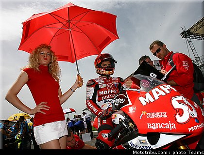 pitbabes_motogp_2008_0090.jpg