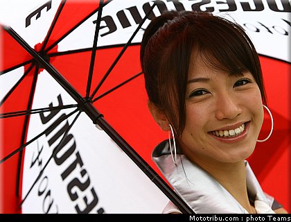 pitbabes_motogp_2008_0146.jpg