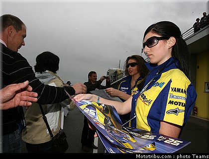 pitbabes_motogp_2008_0237.jpg