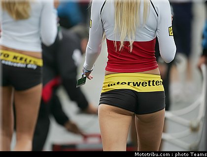 pitbabes_motogp_2008_0250.jpg